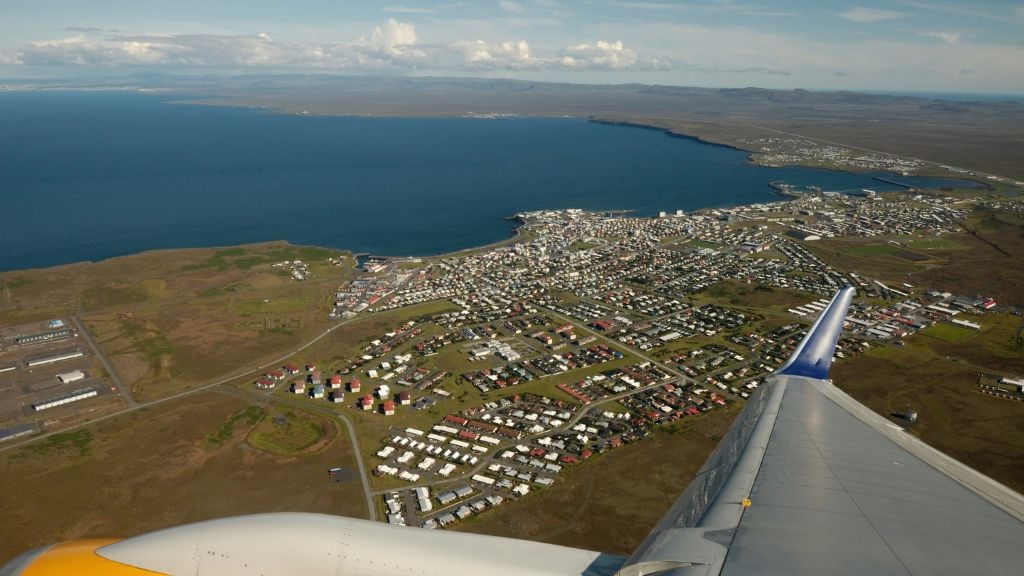direct flights to iceland reykjavík